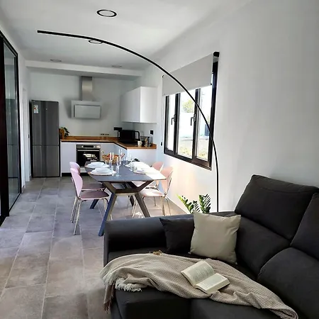 Mana Ecoretreat Oda ve Kahvaltı Las Breñas
